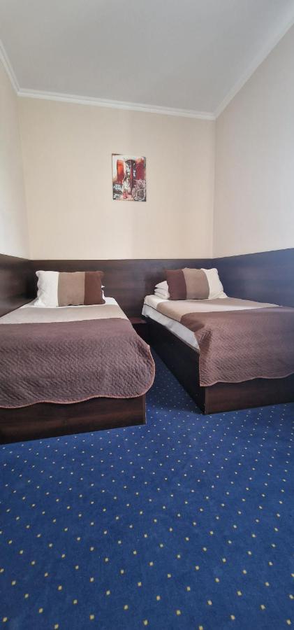 Chernivtsi Apartments 3*