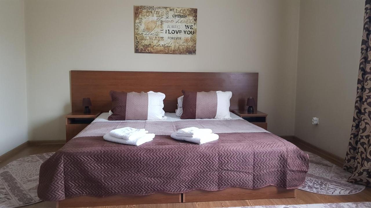 Chernivtsi Apartments מלון דירות צ'רנוביץ